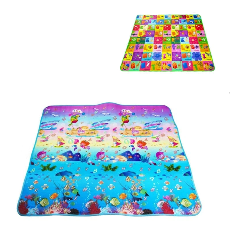 Tapis d'éveil XXL réversible, motifs animaux et alphabet pour bébés.